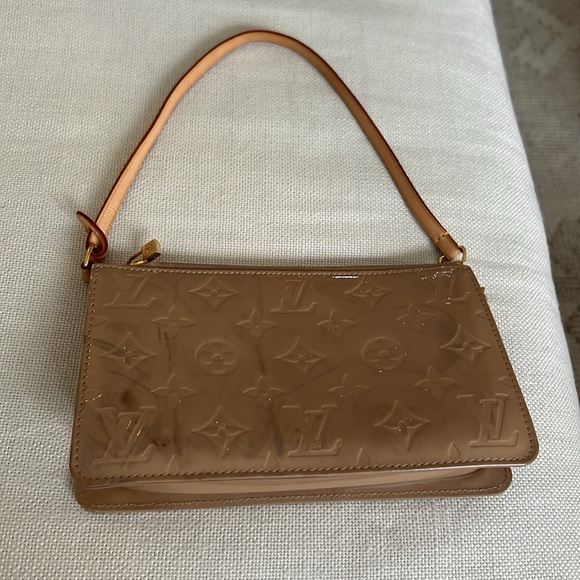 Monogram Louis Vuitton Vernis Lexington Pochette. Authentic. - Picture 2 of 5